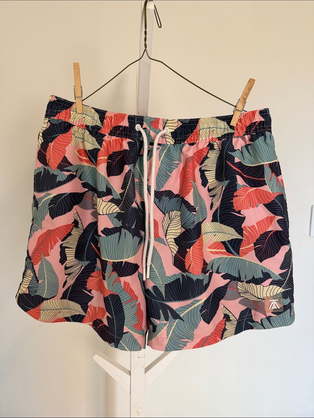 Tropical Leaf Print Drawstring Men’s Bathing Suit